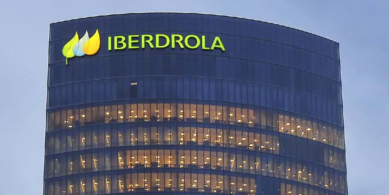 Iberdrola's Solar Milestone in Italy with Fenix Photovoltaic Plant