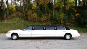 Lincoln town car up to 8 passengers