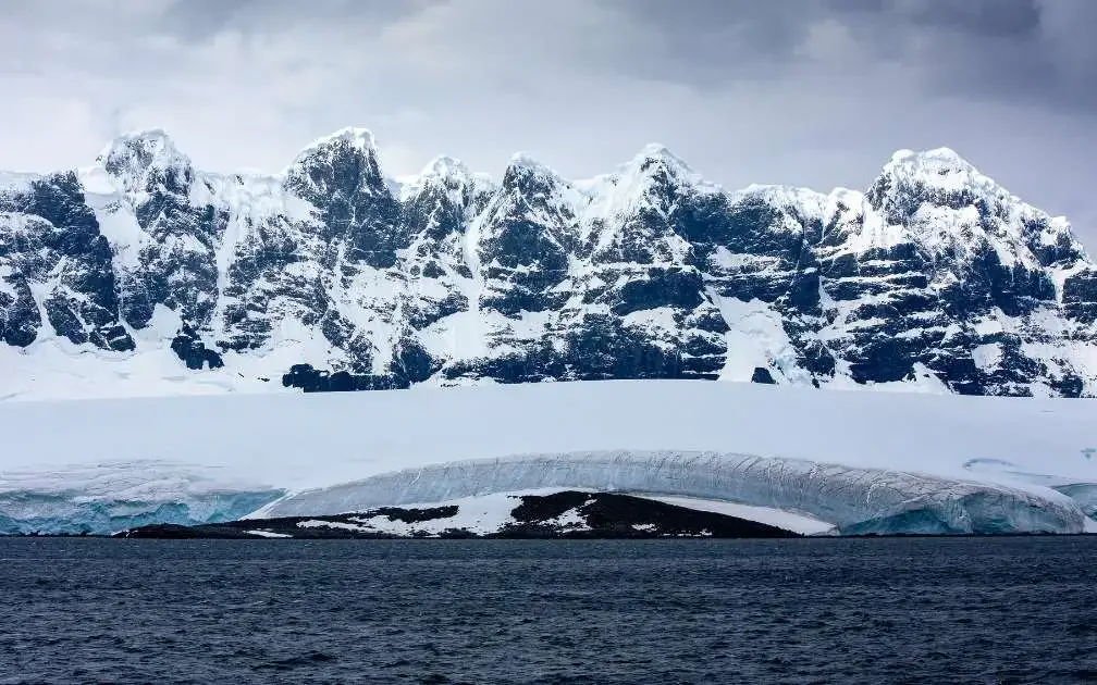 The Power of Storytelling: Turning Diverse Experiences into a Ticket to Antarctica